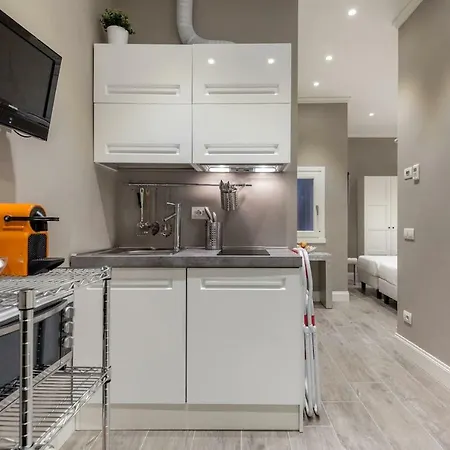 Bell Tower Apartman *