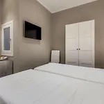 Bell Tower Apartman *