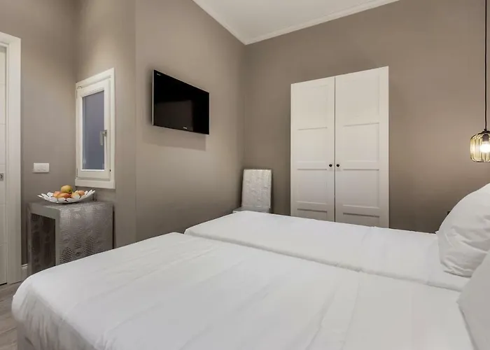 Bell Tower Apartman *